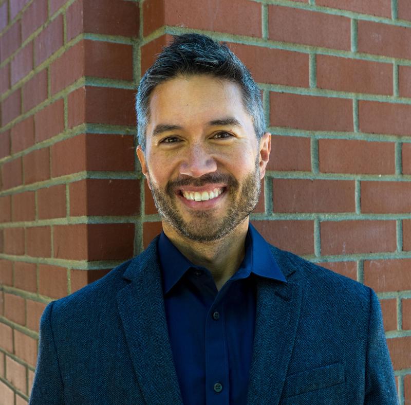 Headshot of Scott Emery